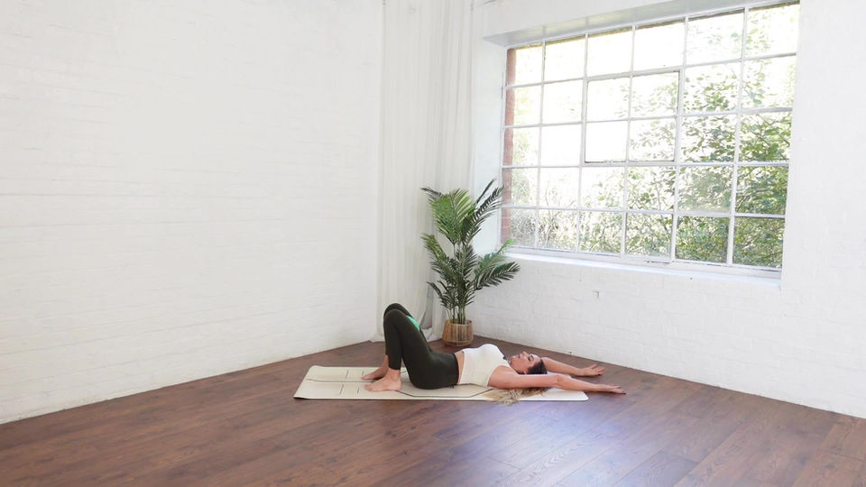 Glutes +Core -20 mins Mini Ball